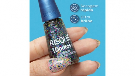 Esmalte Risque Doritos Ousaria Na Ponta Dos Dedos 8ml